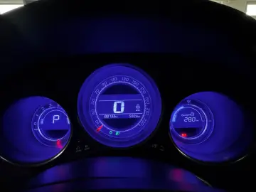 Citroen C4 PureTech Shine 2016 Automat