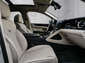 Bentley Bentayga  Azure
