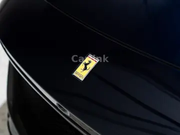 FERRARI Purosangue V12 4WD BLU SCOZIA; CARBON