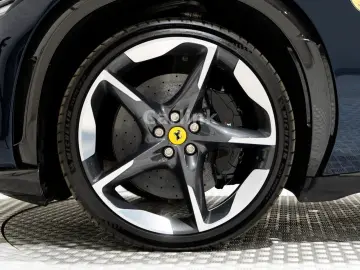 FERRARI Purosangue V12 4WD BLU SCOZIA; CARBON