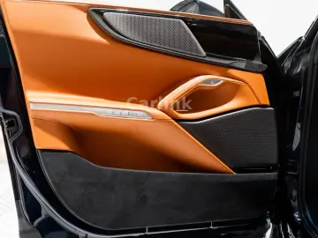 FERRARI Purosangue V12 4WD BLU SCOZIA; CARBON