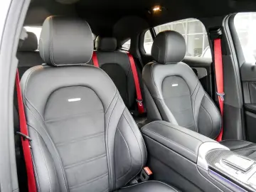 MERCEDES-BENZ AMG GLC 63 4M  Coupé NIGHT DISTR MBUX 360