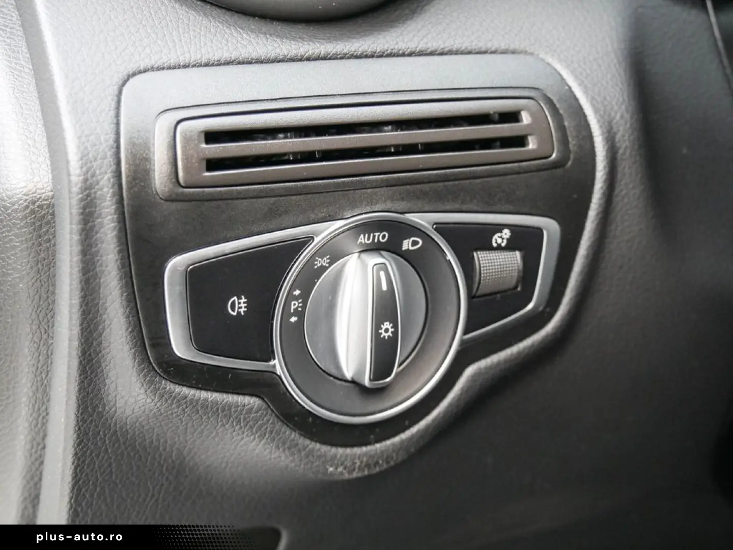 MERCEDES-BENZ AMG GLC 63 4M  Coupé NIGHT DISTR MBUX 360