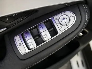 MERCEDES-BENZ AMG GLC 63 4M  Coupé NIGHT DISTR MBUX 360