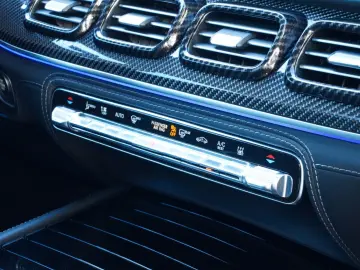 MERCEDES-BENZ GLS 63 AMG 4Matic  TV DESIGNO 23  360