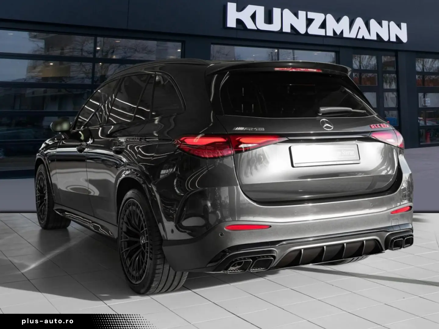 MERCEDES-BENZ GLC 63 AMG S E PERFORMANCE Night Panorama 360