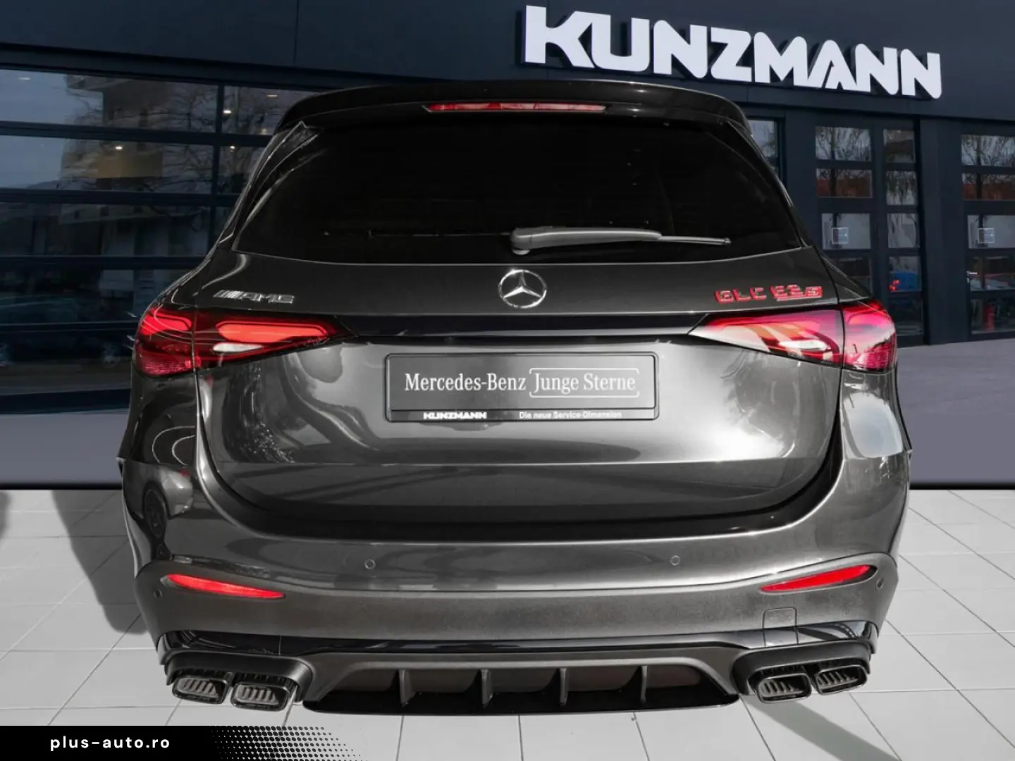 MERCEDES-BENZ GLC 63 AMG S E PERFORMANCE Night Panorama 360
