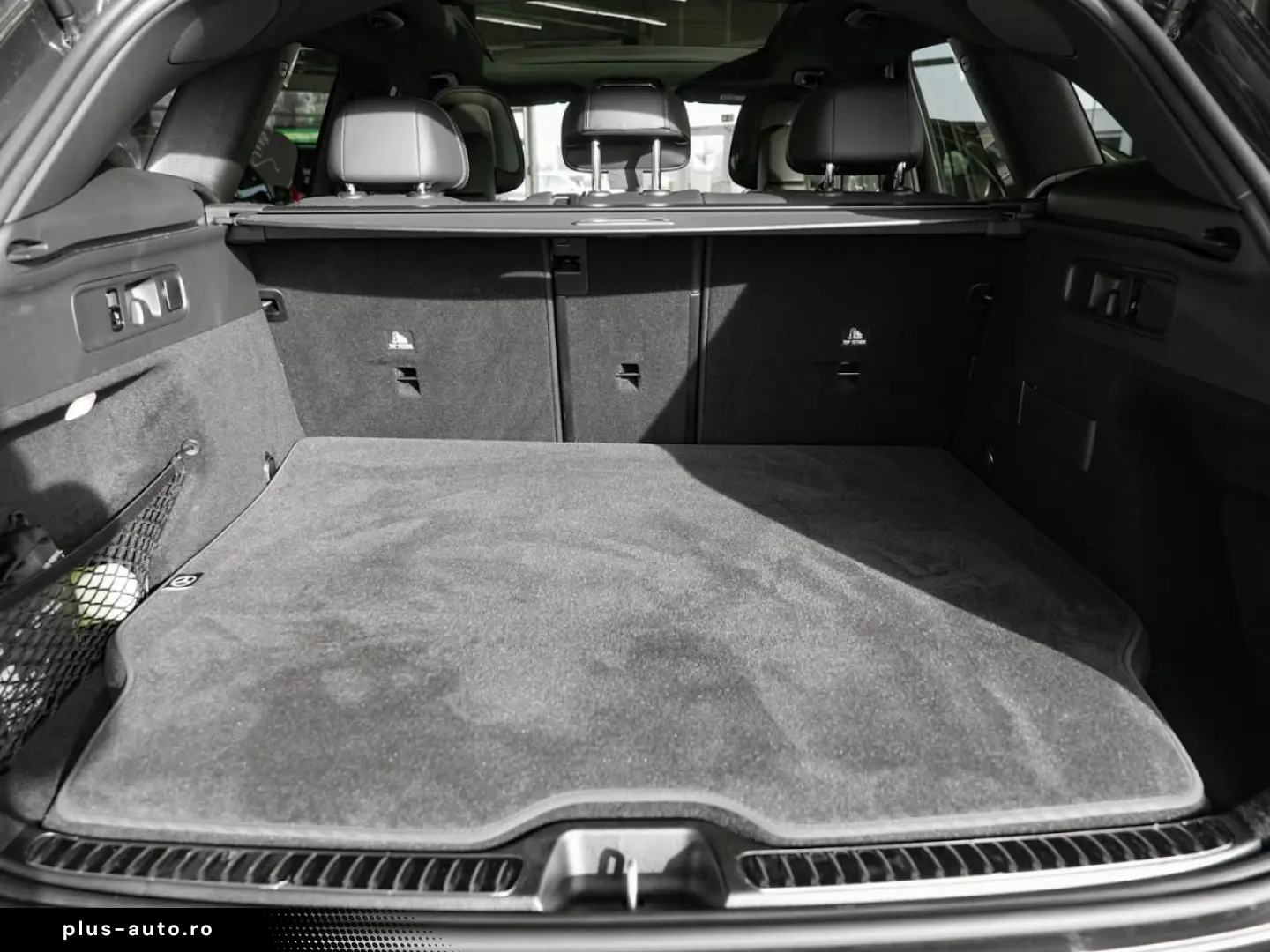 MERCEDES-BENZ GLC 63 AMG S E PERFORMANCE Night Panorama 360