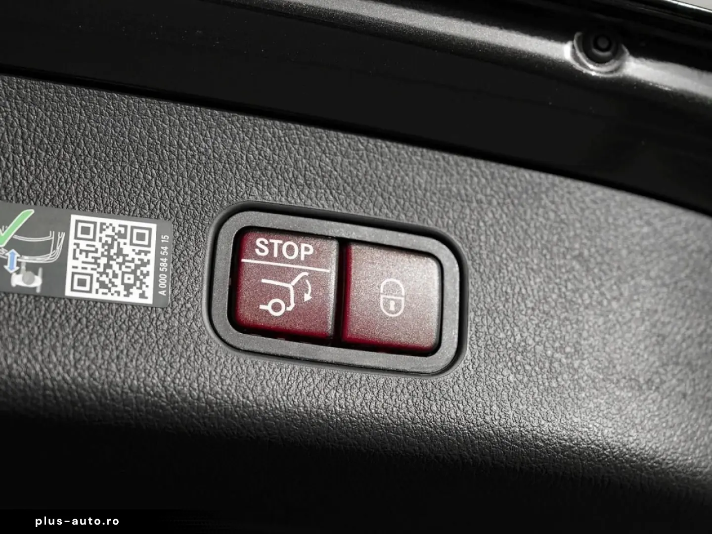 MERCEDES-BENZ GLC 63 AMG S E PERFORMANCE Night Panorama 360