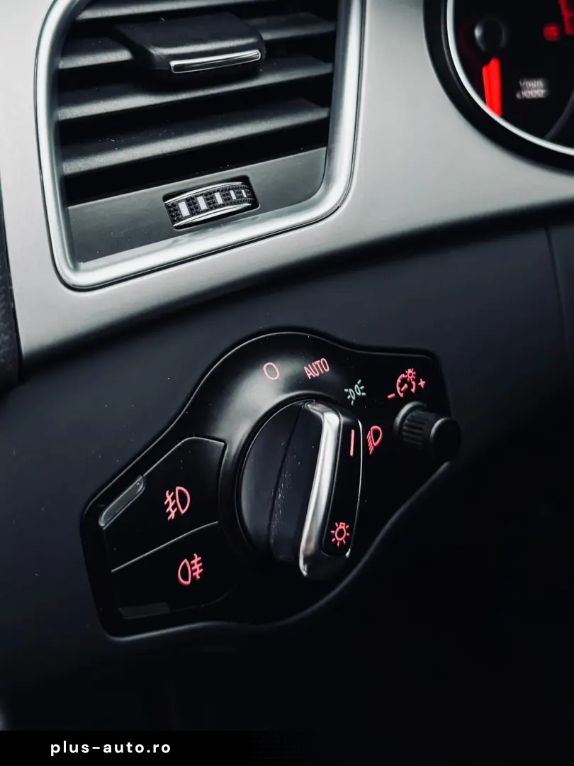 Audi A4 Avant  Fab- 10-2013   2.0 DIESEL 150 Cp