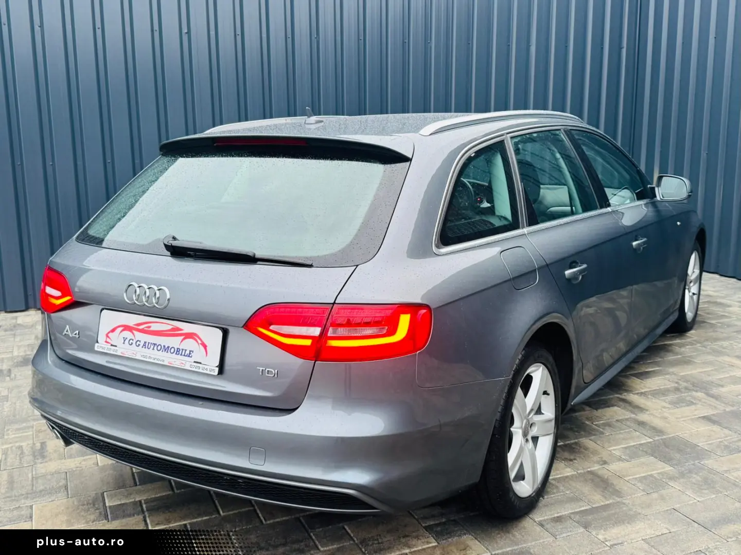 Audi A4 Avant  Fab- 10-2013   2.0 DIESEL 150 Cp