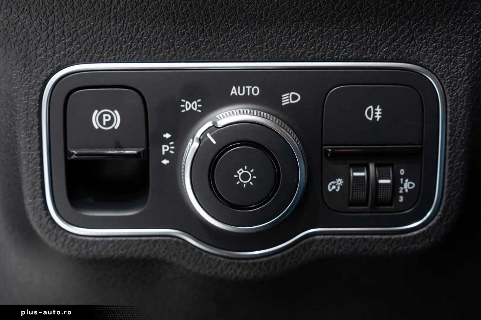 MERCEDES-BENZ GLB 35 AMG 4M NIGHT-PAKET LEDER CARBON&hellip;