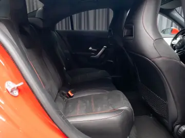 Mercedes Benz CLA 220 AMG Line