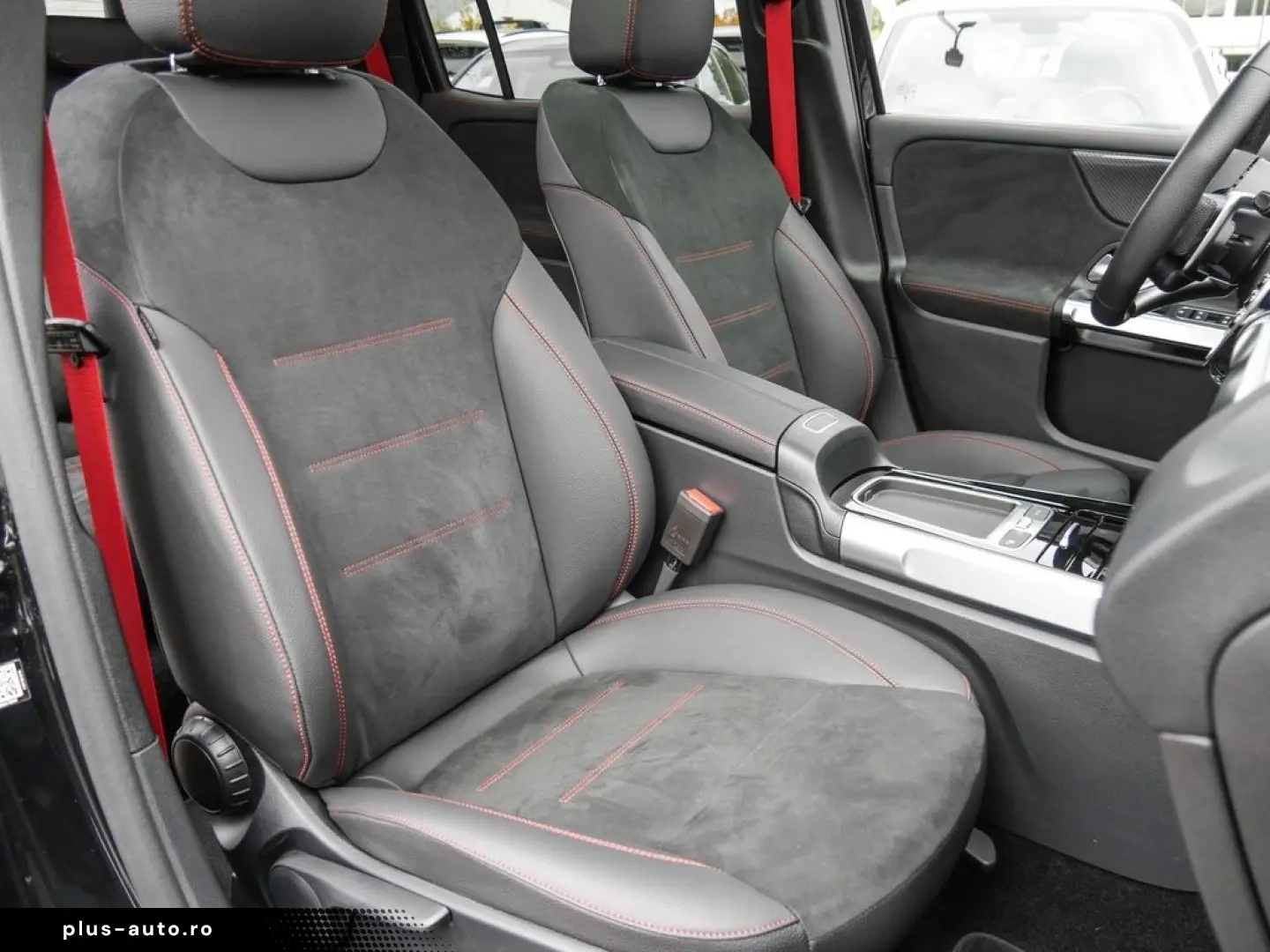 MERCEDES-BENZ GLB 35 4M AMG  MBEAM PANO DISTR KEYL 360  SHZ