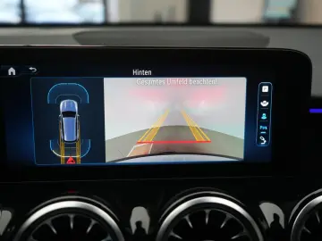 MERCEDES-BENZ GLB 35 AMG 4Matic Temp Kamera Lane Side Wide