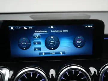 MERCEDES-BENZ GLB 35 AMG 4Matic Temp Kamera Lane Side Wide