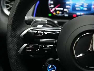 MERCEDES-BENZ GLB 35 AMG 4Matic Temp Kamera Lane Side Wide