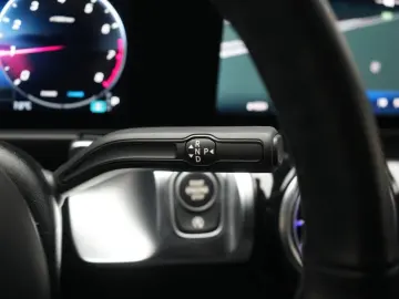 MERCEDES-BENZ GLB 35 AMG 4Matic Temp Kamera Lane Side Wide