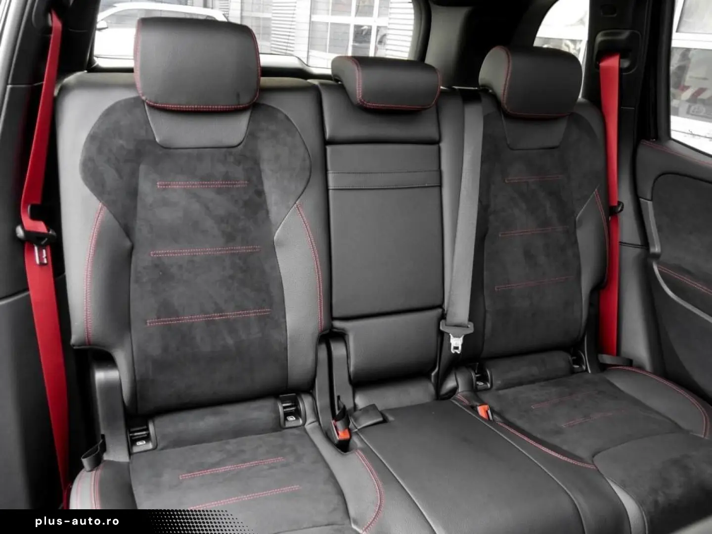 MERCEDES-BENZ AMG GLB 35 4M BURM DISTR PANO STANDH NIGHT