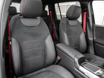 MERCEDES-BENZ AMG GLB 35 4M BURM DISTR PANO STANDH NIGHT