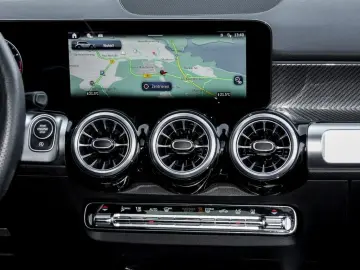 MERCEDES-BENZ AMG GLB 35 4M BURM DISTR PANO STANDH NIGHT