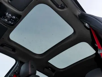 MERCEDES-BENZ AMG GLB 35 4M BURM DISTR PANO STANDH NIGHT