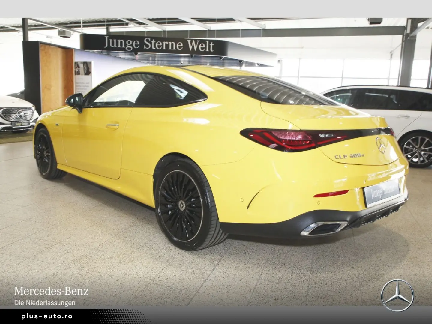 MERCEDES-BENZ CLE 300 e Cp. AMG PANO NIGHT DIGITAL MEMO