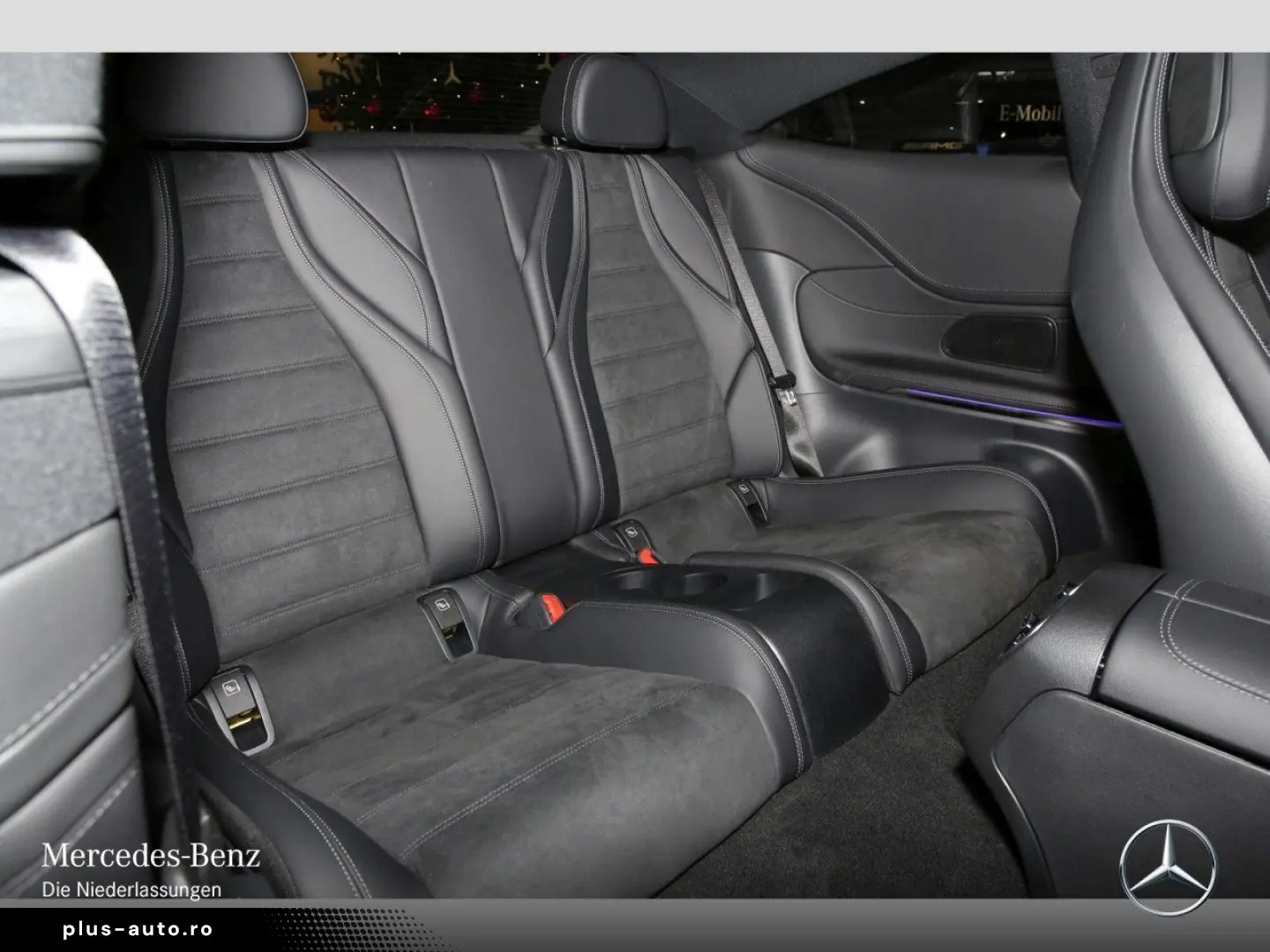 MERCEDES-BENZ CLE 300 e Cp. AMG PANO NIGHT DIGITAL MEMO