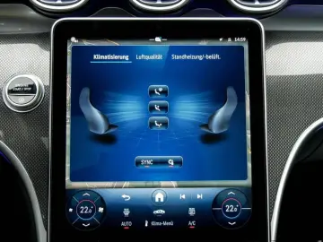 MERCEDES-BENZ CLE 300 4M Cp AMG-Sport Pano StdHzg Digital