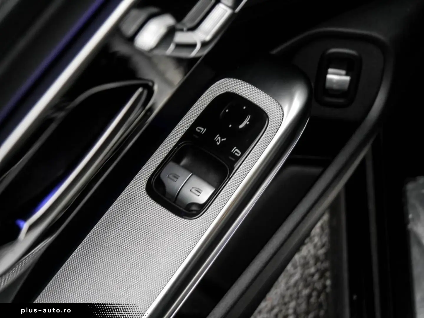 MERCEDES-BENZ CLE 300 4M Cp AMG-Sport Pano StdHzg Digital