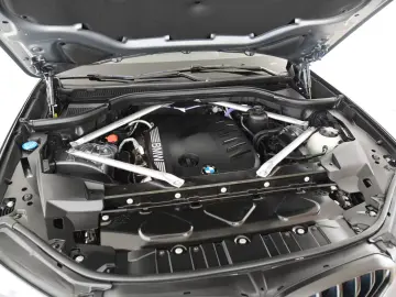 BMW X6 xDrive30d M Sport Pro HUD AHK