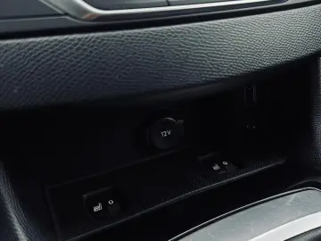 Peugeot 308 HDI   1.6 DIESEL 120 CP