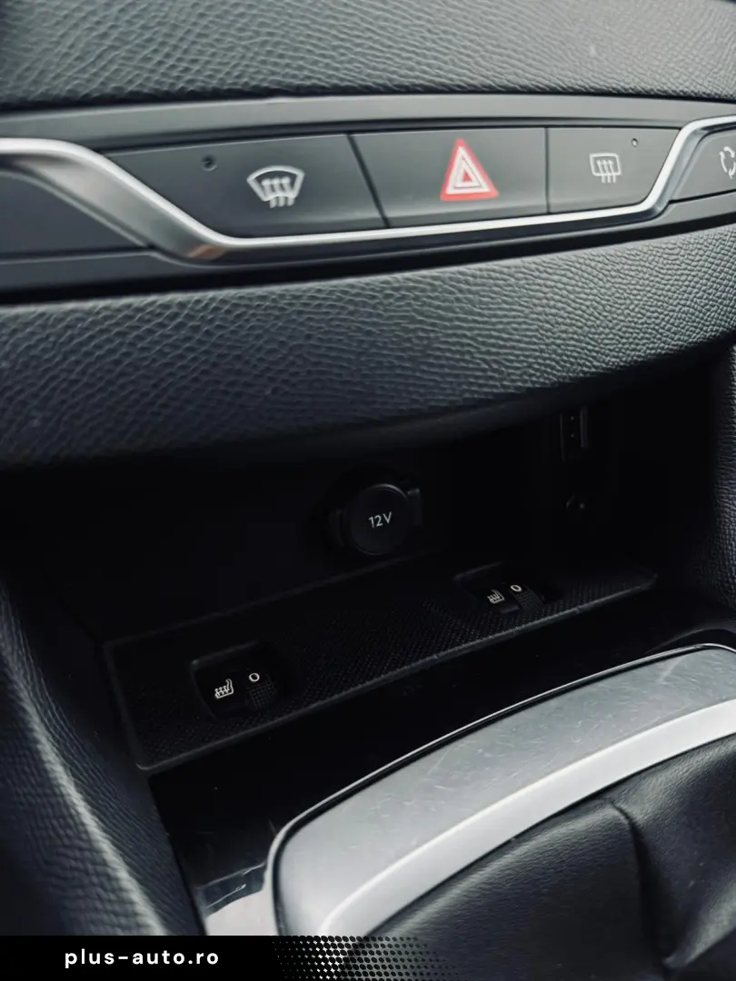 Peugeot 308 HDI   1.6 DIESEL 120 CP