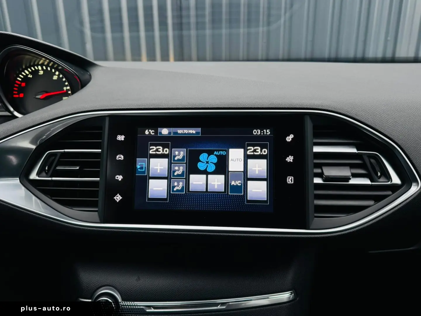 Peugeot 308 HDI   1.6 DIESEL 120 CP