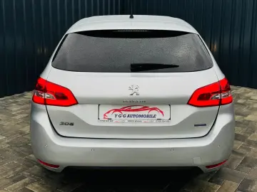 Peugeot 308 HDI   1.6 DIESEL 120 CP