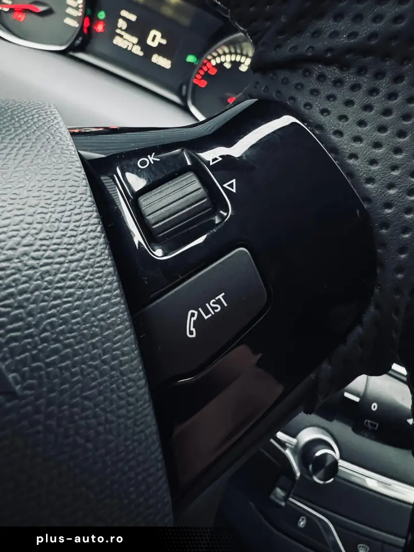 Peugeot 308 HDI   1.6 DIESEL 120 CP