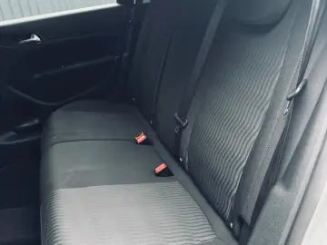 Peugeot 308 HDI   1.6 DIESEL 120 CP