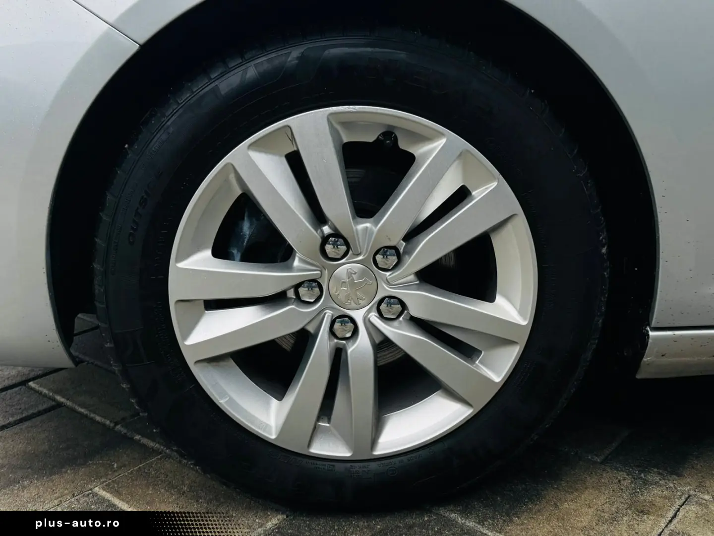 Peugeot 308 HDI   1.6 DIESEL 120 CP