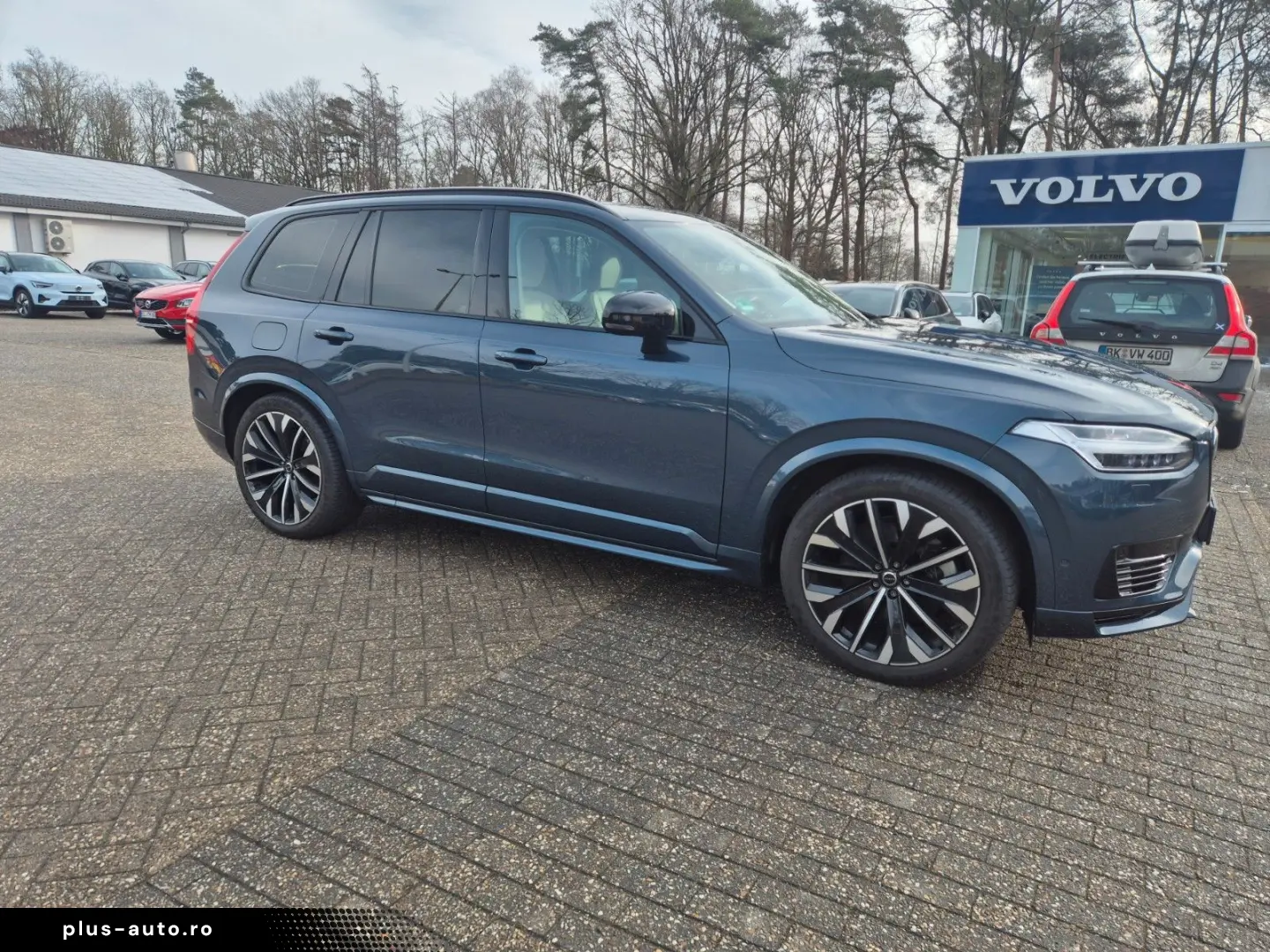 VOLVO XC90 Ultra Dark Recharge Plug-In Hybrid AWD
