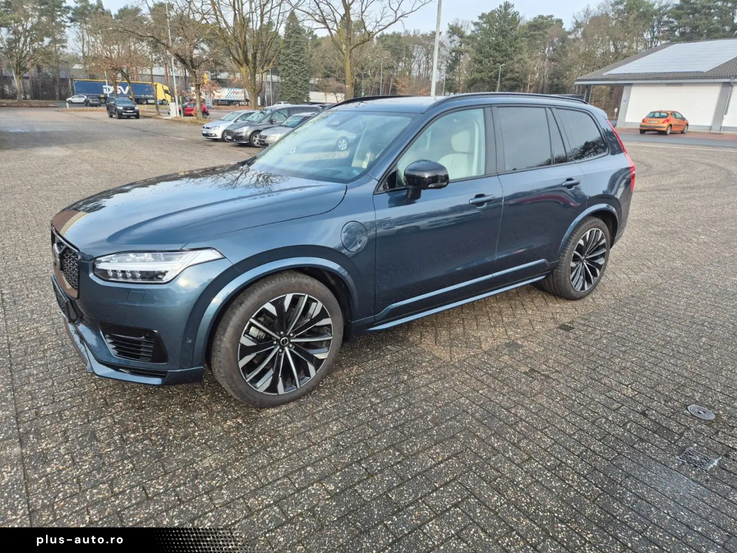VOLVO XC90 Ultra Dark Recharge Plug-In Hybrid AWD
