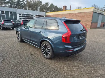 VOLVO XC90 Ultra Dark Recharge Plug-In Hybrid AWD