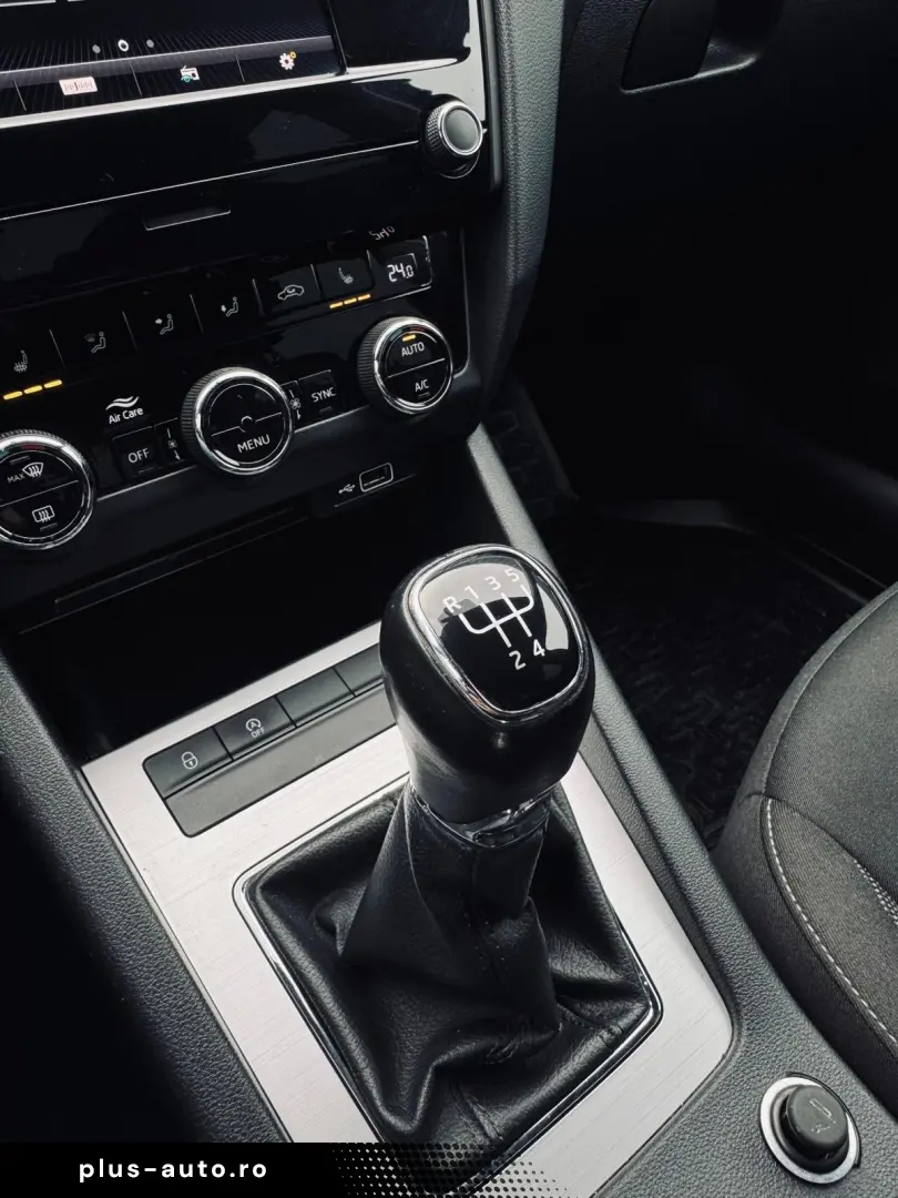 Skoda Octavia Facelift   Fab.- 10-2018 Euro 6