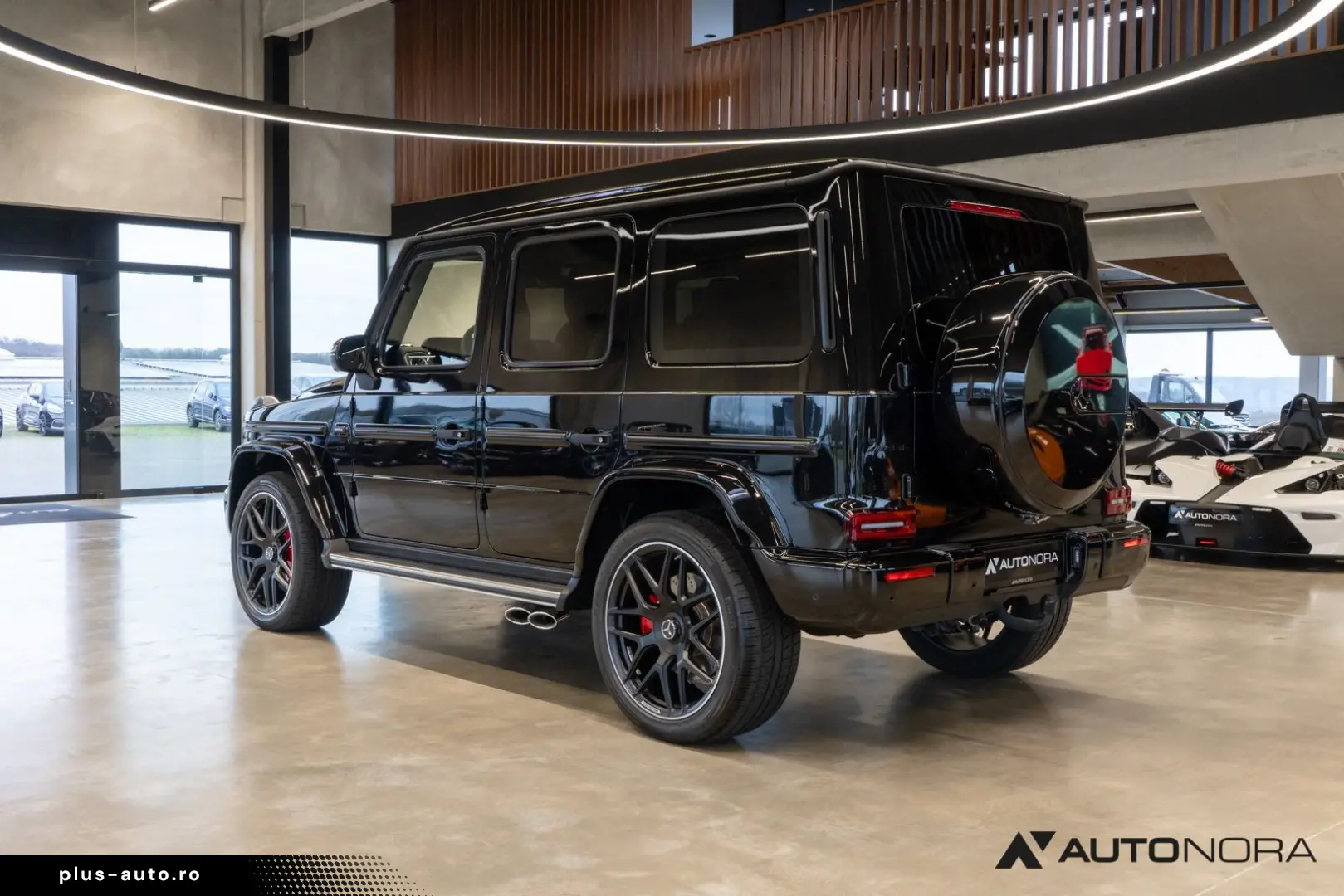 MERCEDES-BENZ G 63 AMG Superior Line Night AHK Burmester 22
