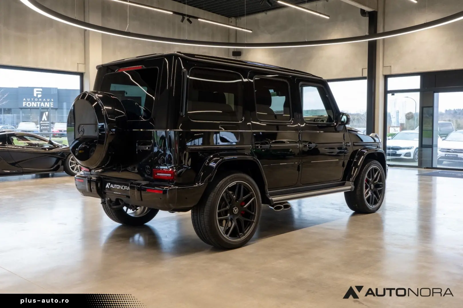 MERCEDES-BENZ G 63 AMG Superior Line Night AHK Burmester 22