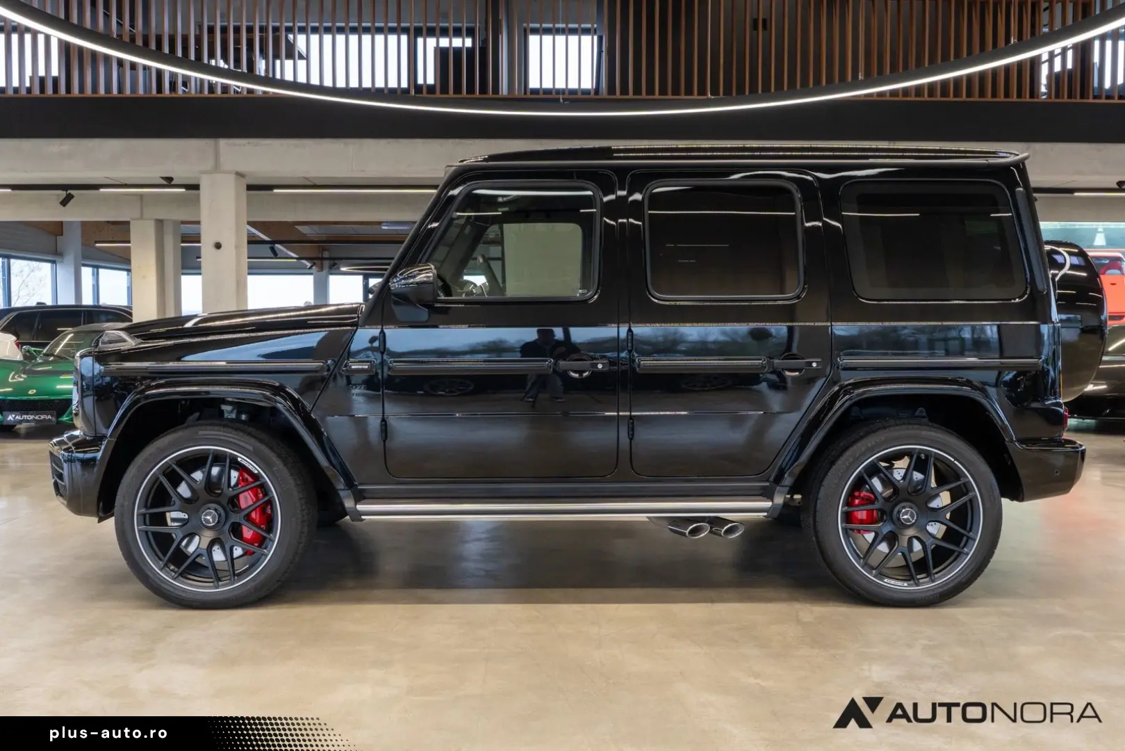 MERCEDES-BENZ G 63 AMG Superior Line Night AHK Burmester 22