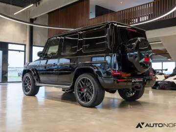 MERCEDES-BENZ G 63 AMG Superior Line Night AHK Burmester 22