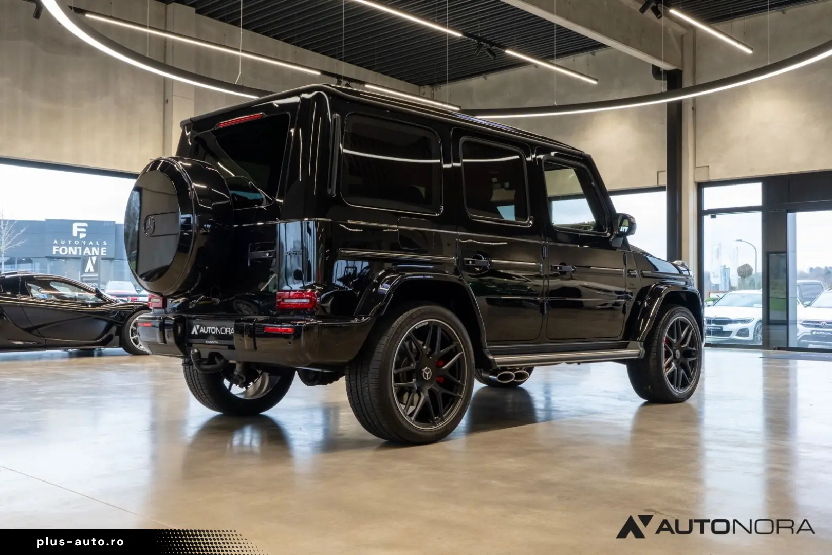 MERCEDES-BENZ G 63 AMG Superior Line Night AHK Burmester 22