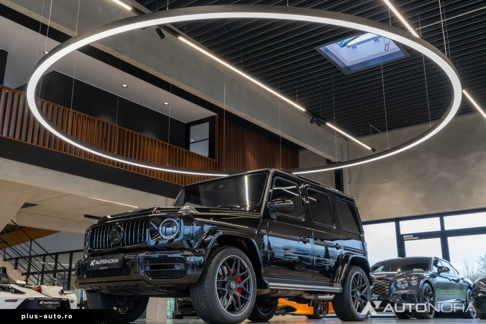 MERCEDES-BENZ G 63 AMG Superior Line Night AHK Burmester 22