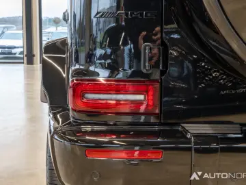 MERCEDES-BENZ G 63 AMG Superior Line Night AHK Burmester 22
