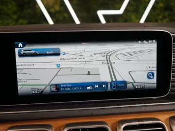 MERCEDES-BENZ GLS 580 4M AMG MEDIA AUXHEAT MASSAGE